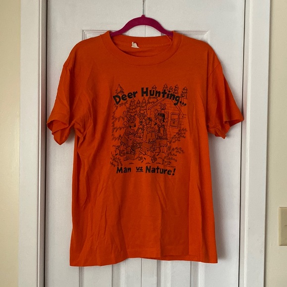 🧡🦌Vintage Graphic T 1970’s/1980’s Screen Stars XL - Man vs Nature Cartoon 🦌🧡 - Picture 1 of 5